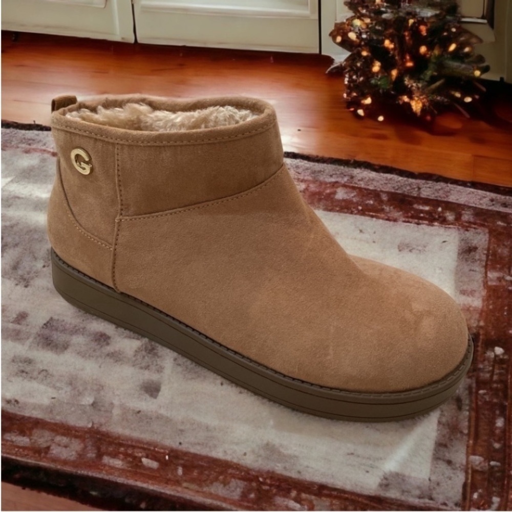 G by Guess GBG Women's Alena Winter Boots Ankle Booties Size 6 M NWOB